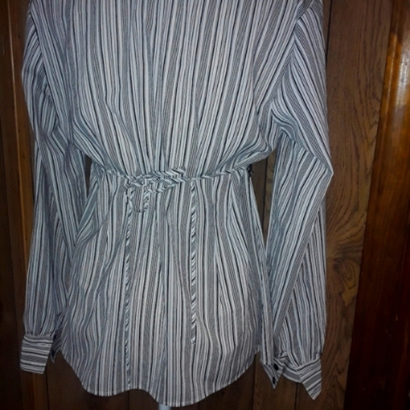 Womans Medium Maternity Blouse Striped Shirt For MomTo Be - Picture 2 of 3